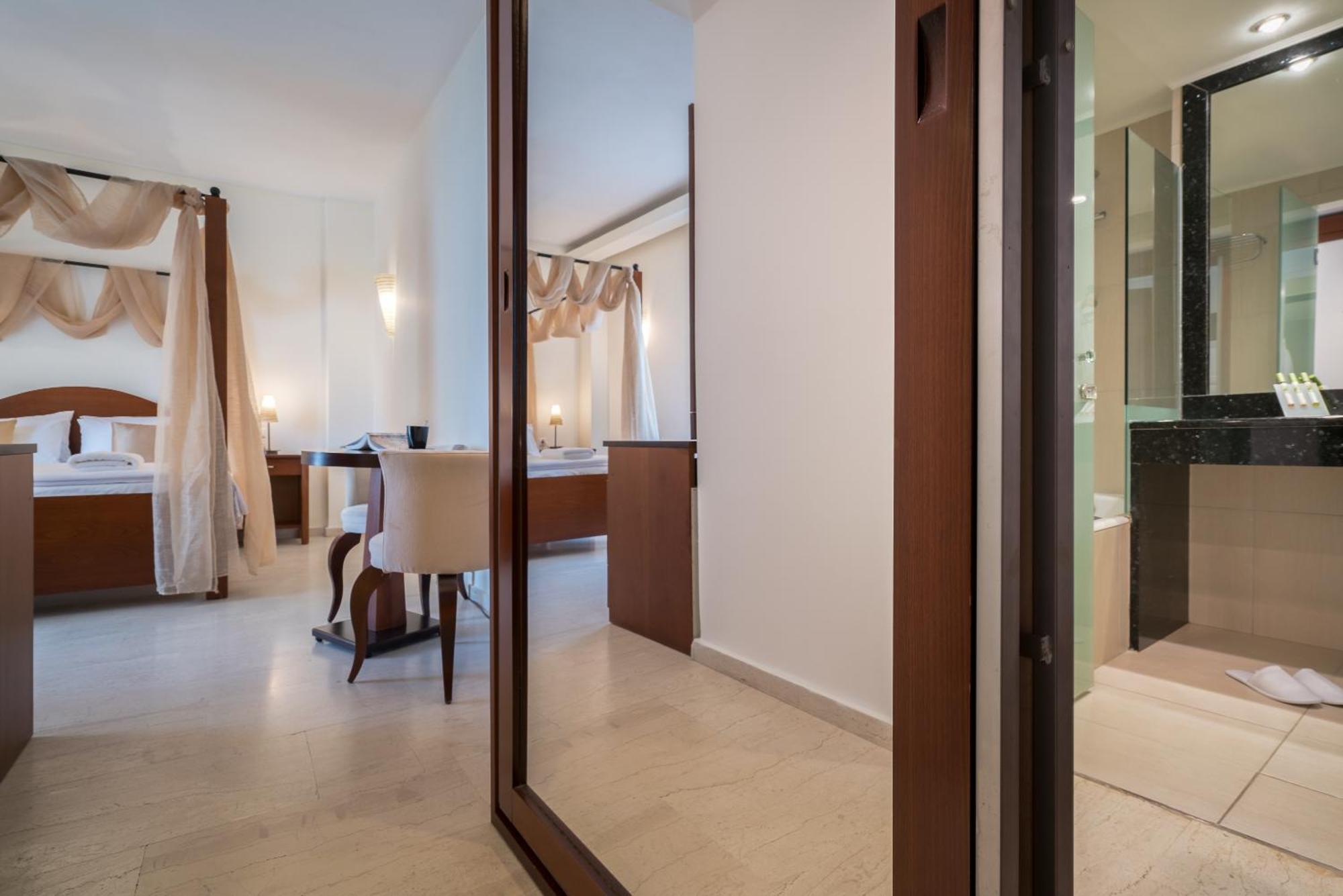 Hotel Zante Park & Bw Premier Collection 5*
